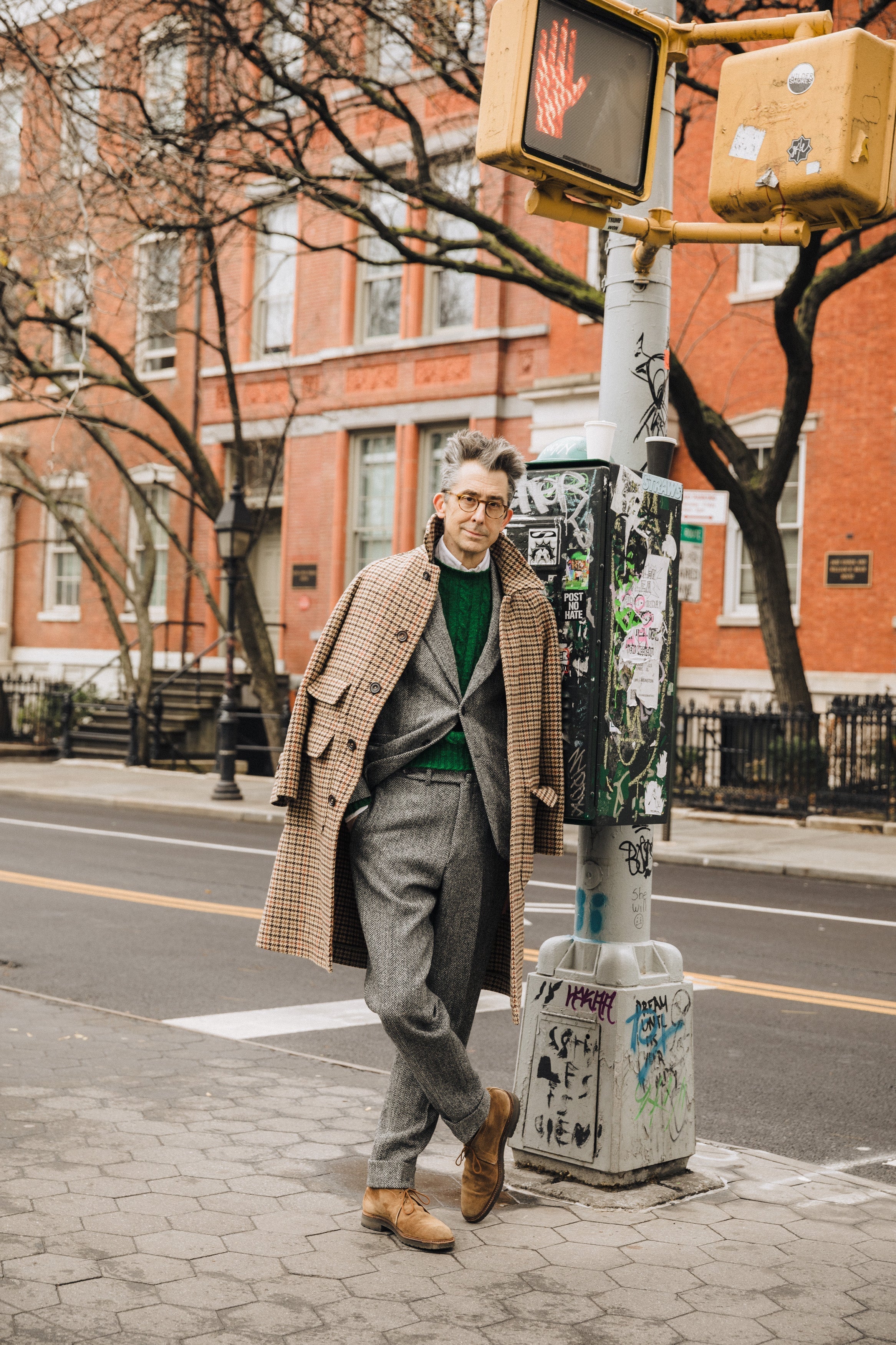 Houndstooth: The Fabric That Bites Deep – Drakes