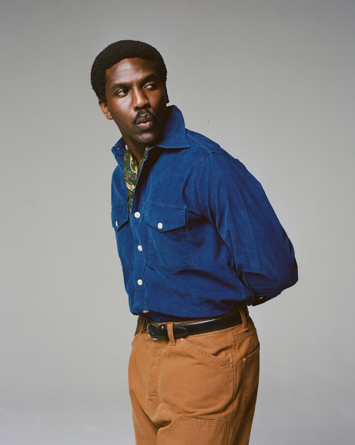 Navy Corduroy Two-Pocket Long Point Collar Work Shirt
