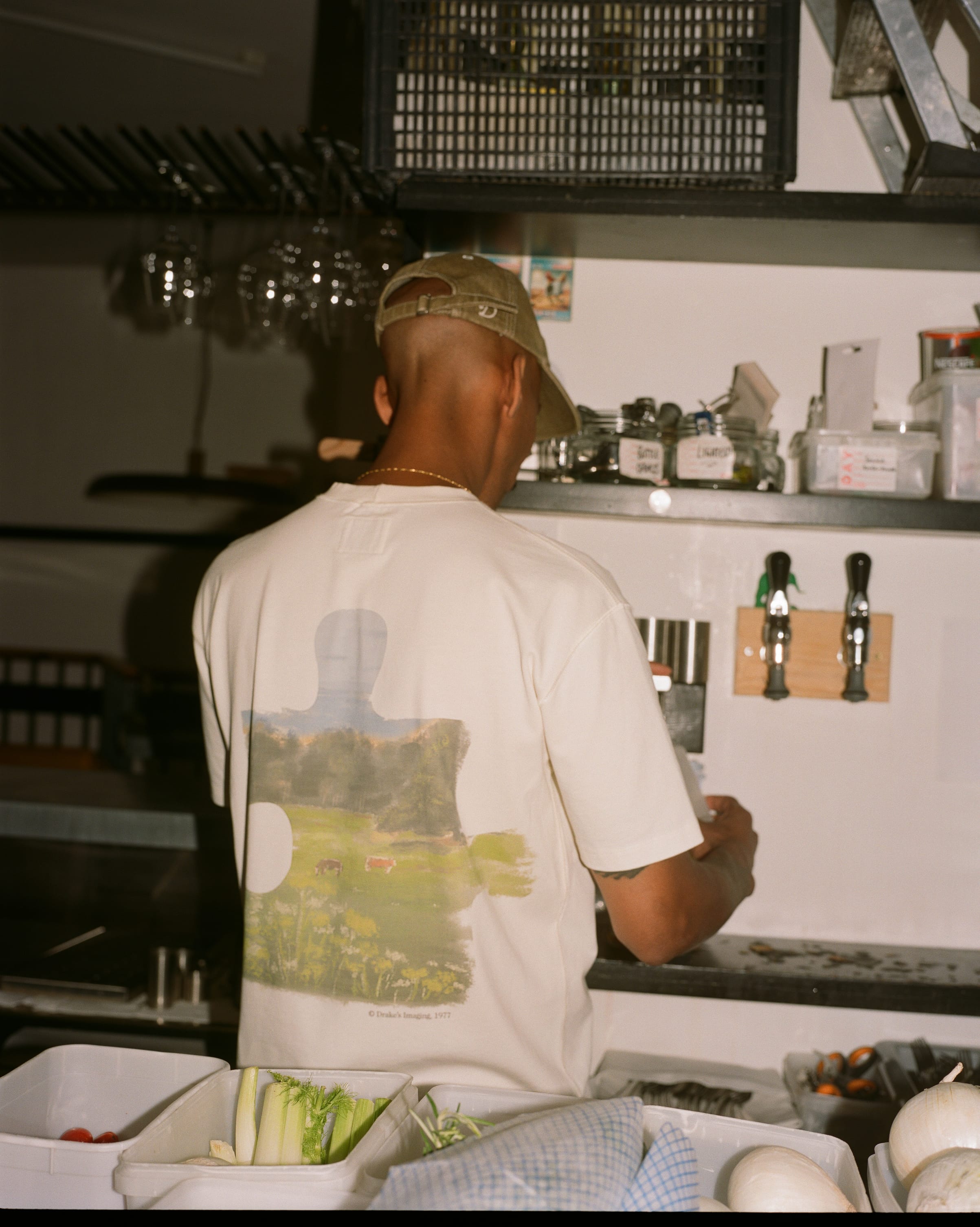 Antique White 'Puzzle' Print Short-Sleeve Hiking T-Shirt