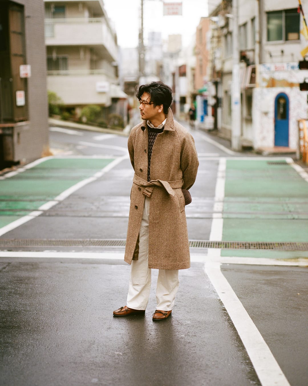 BEAMS F & Drake’s Tweed Raglan Overcoat