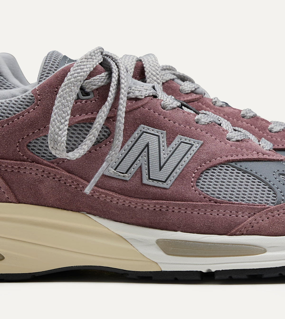 New Balance 'Elevated Essentials' Rose Taupe Made in UK 991v2 Trainers