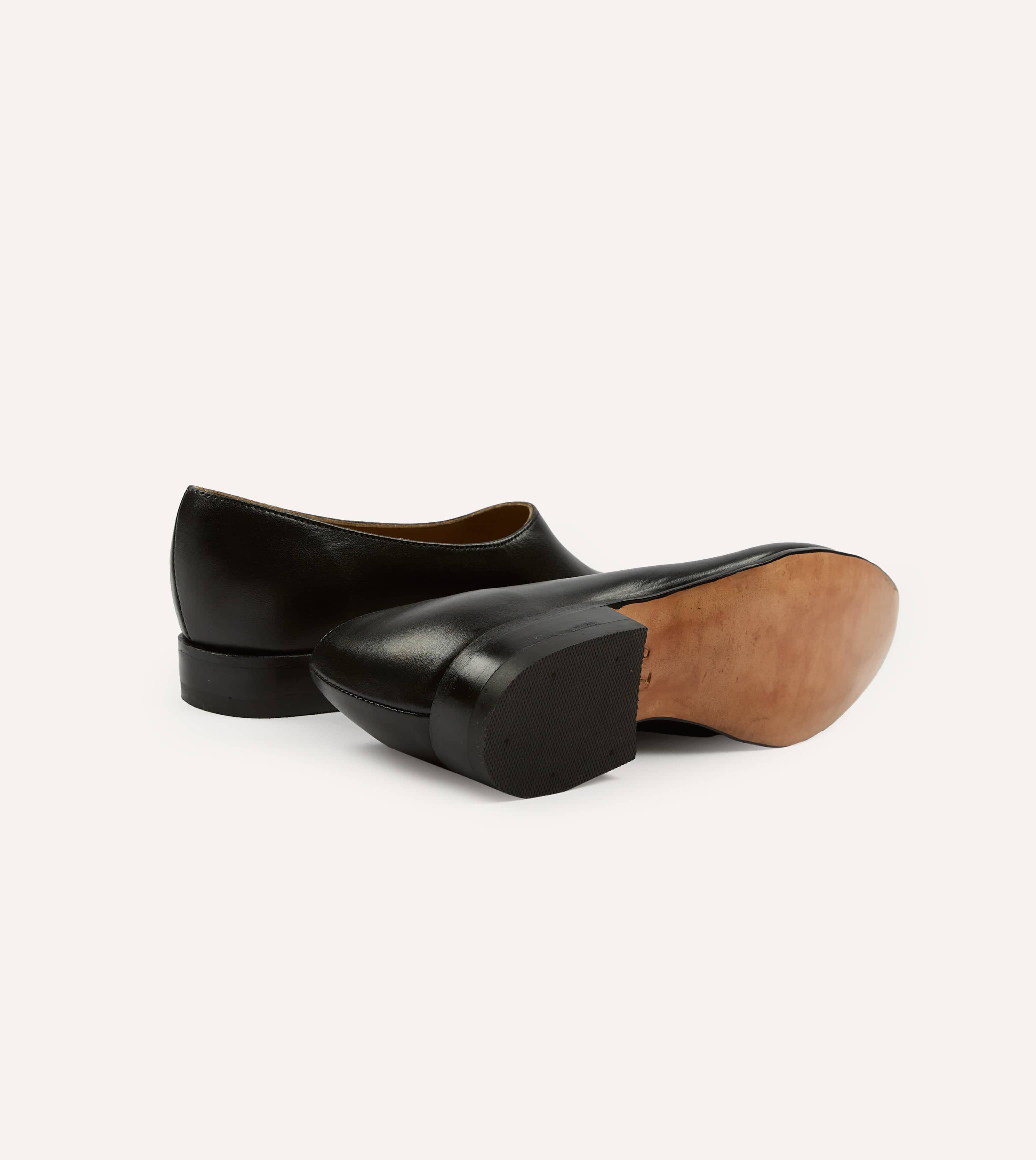 Chamula Black Leather Saarinen Shoe