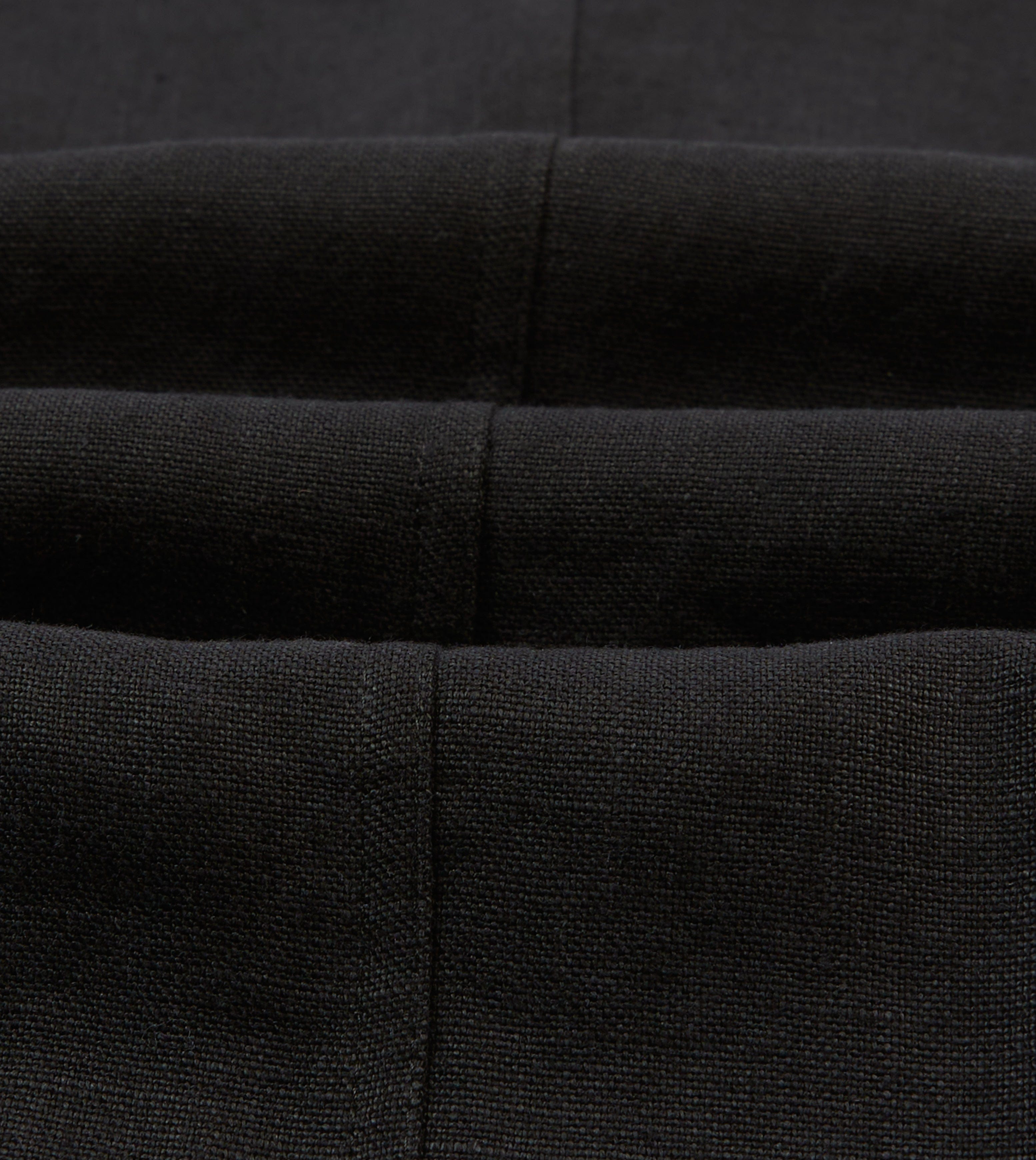 Black Linen Games Mk. V Dinner Jacket