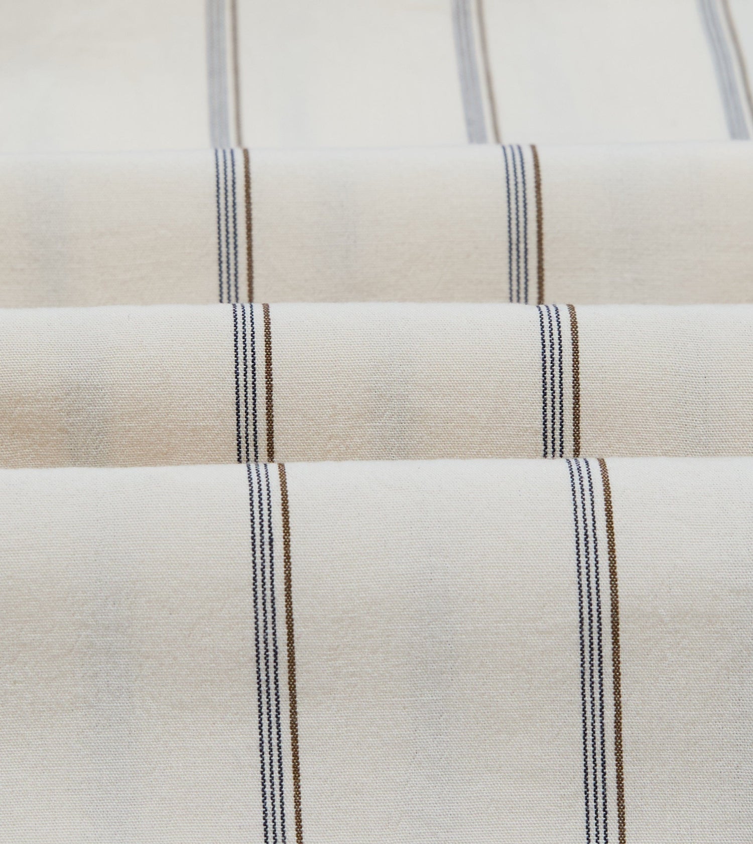 Drake's by A. Levine Ecru Stripe Cotton Long Point Collar Shirt