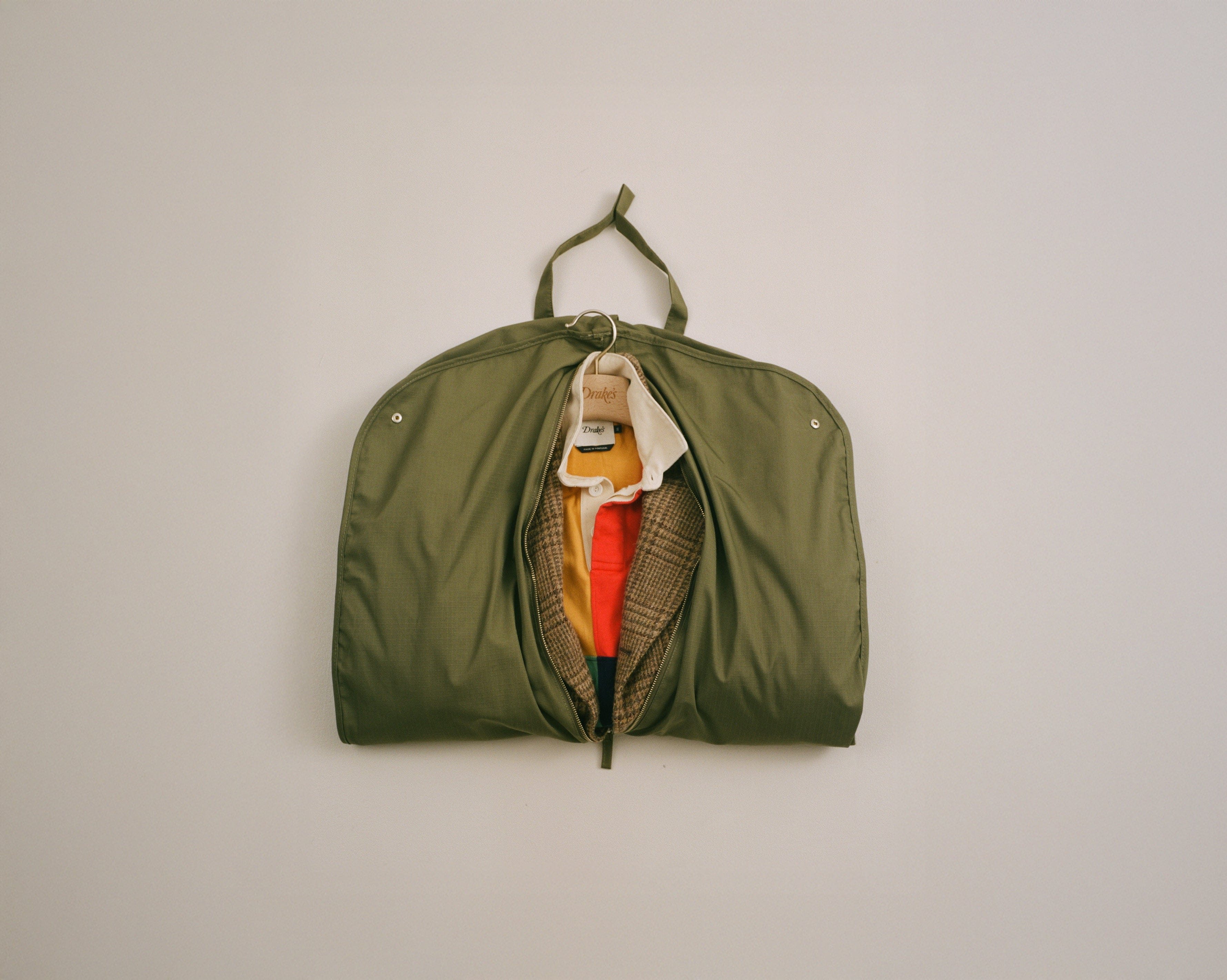 Festive Gifting – Drakes