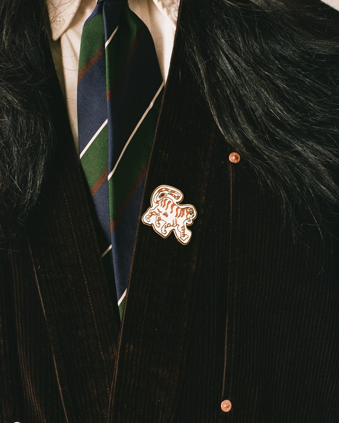 Shoyoroll by Drake's Enamel Tiger Pin