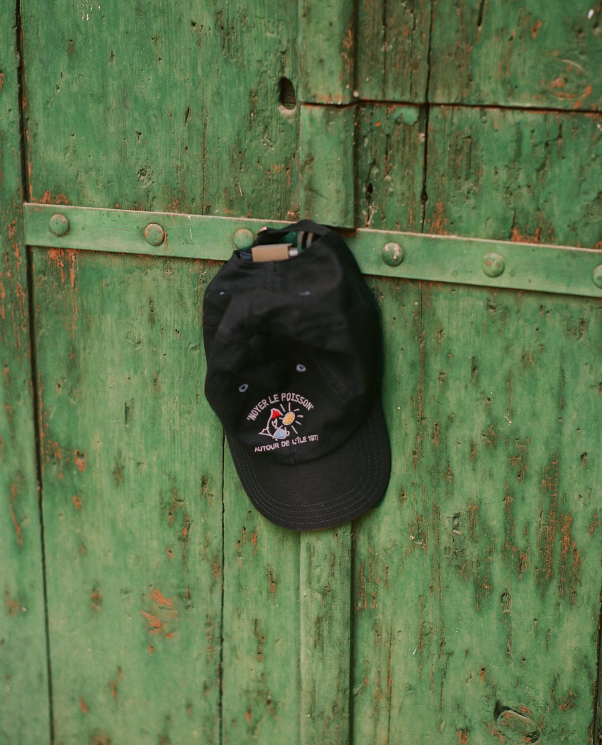 Black 'Noyer Le Poisson' Cotton Baseball Cap